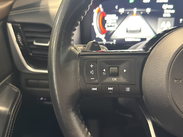 Used 2021 Nissan Rogue Platinum AWD/4WD image 21