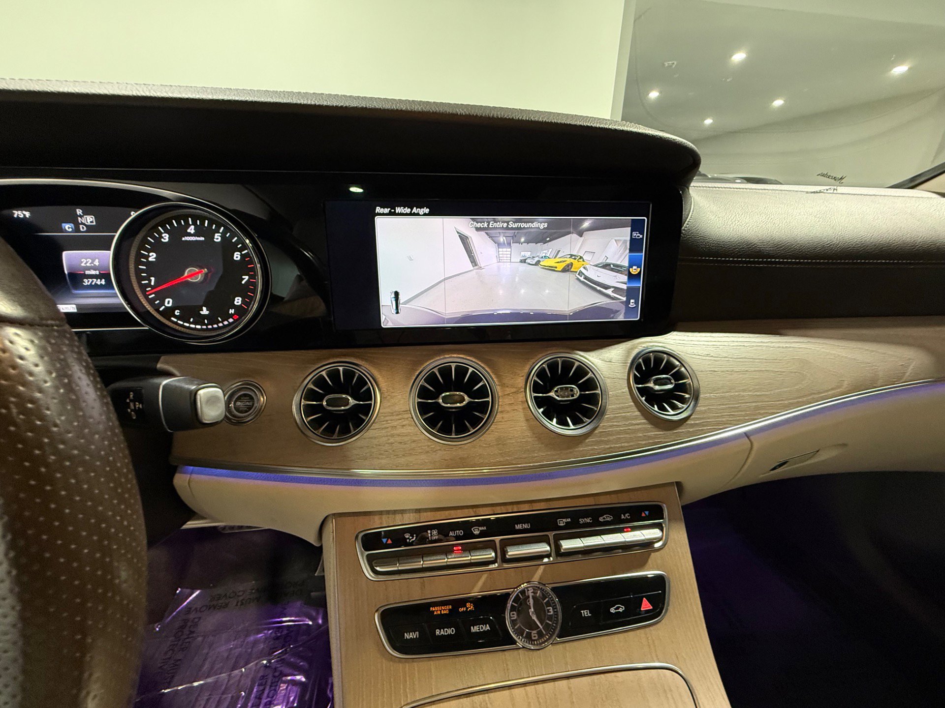 Used 2018 Mercedes-Benz E 400 4MATIC Coupe image 40