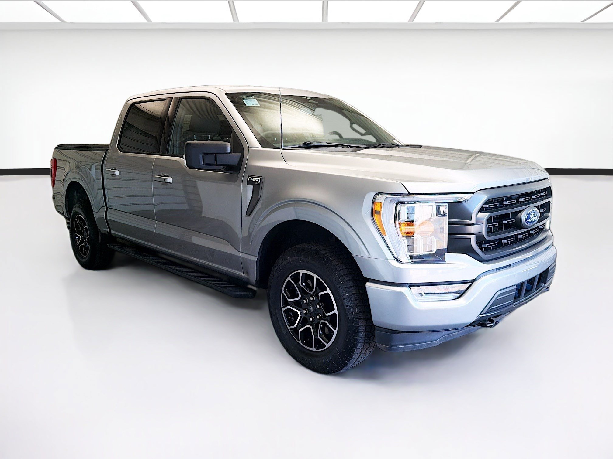 Used 2023 Ford F150 XLT w/ Equipment Group 302A High AWD/4WD image 3
