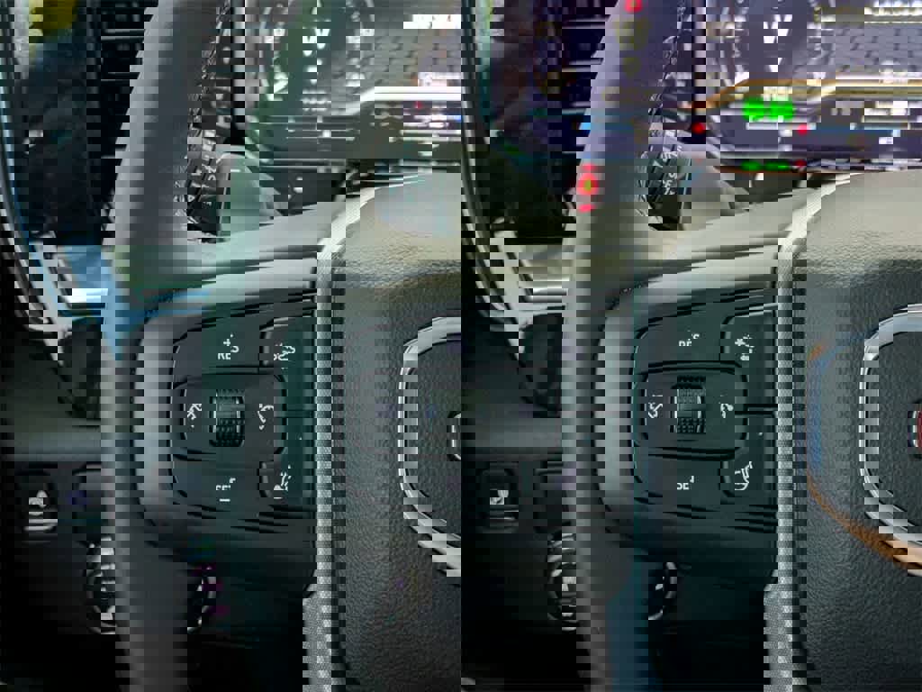 Used 2025 GMC Sierra 1500 Elevation w/ Preferred Package image 35