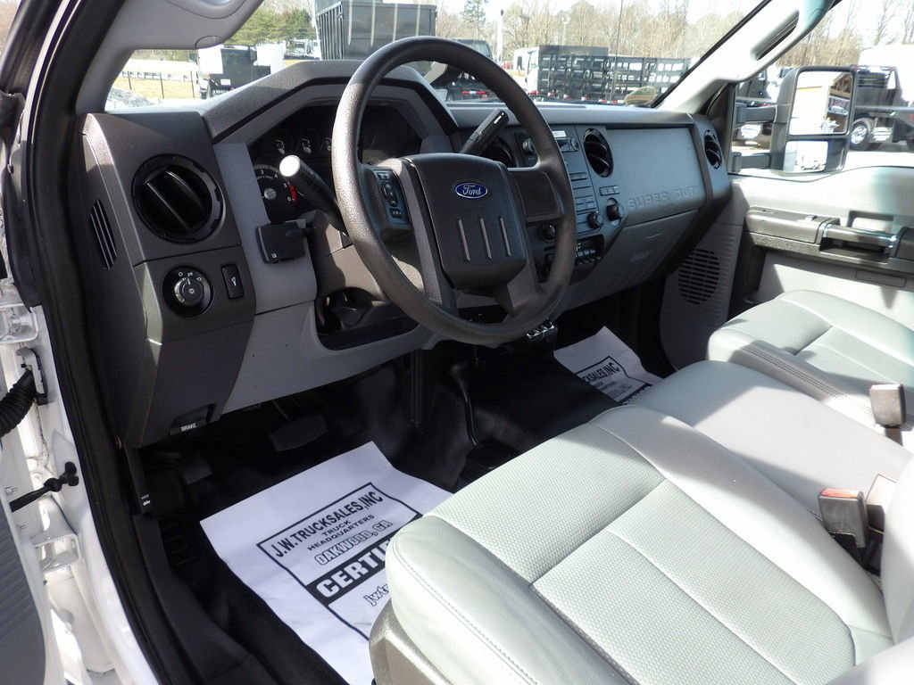 Used 2015 Ford F450 XL w/ Power Equipment Group image 16