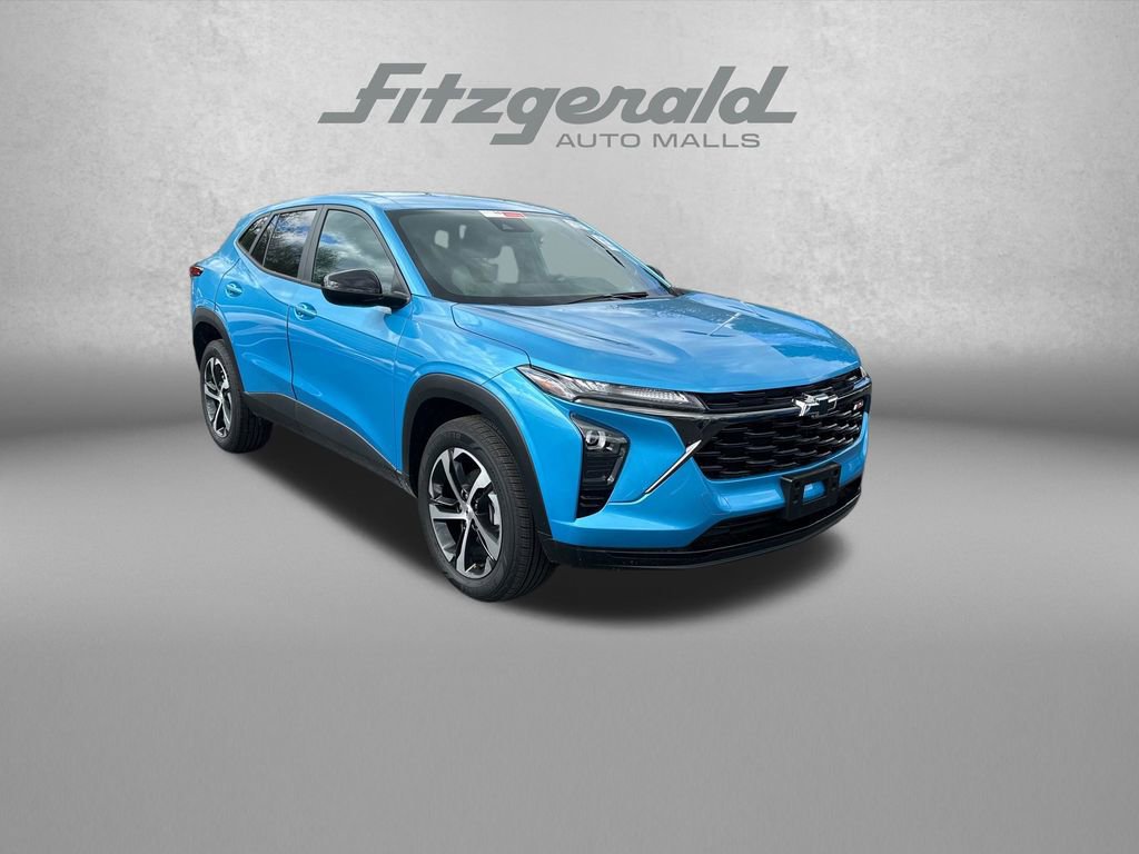 Used 2025 Chevrolet Trax RS w/ Driver Confidence Package image 1