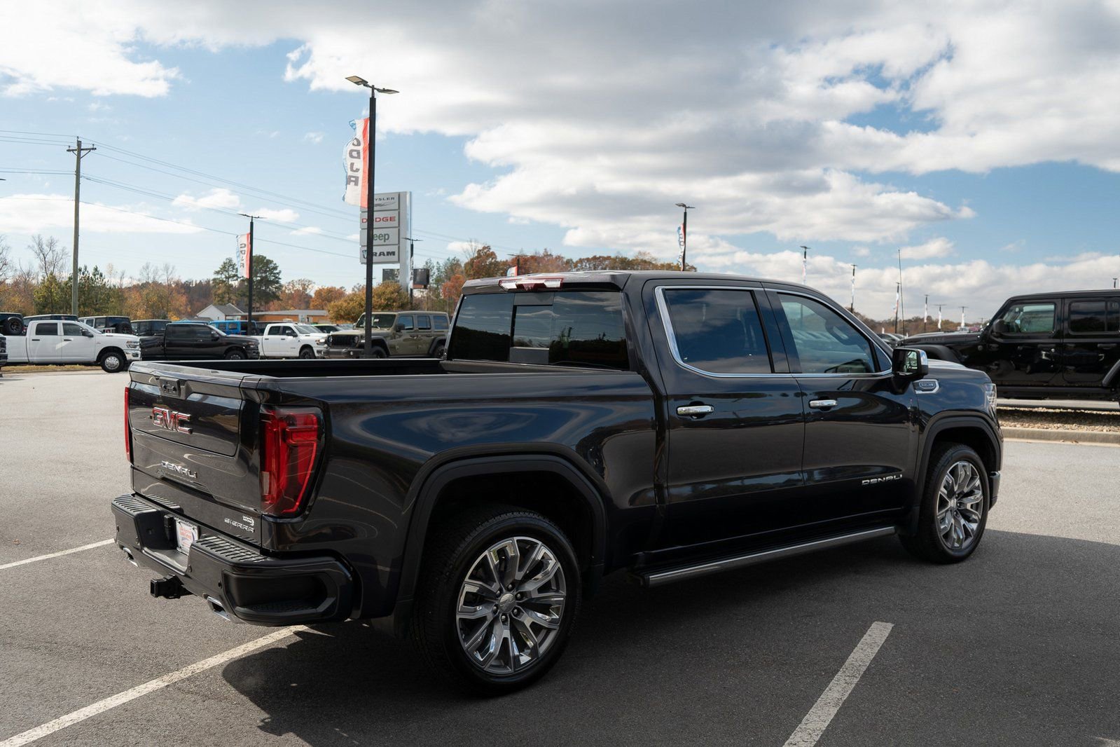 Used 2024 GMC Sierra 1500 Denali w/ Denali Reserve Package image 10