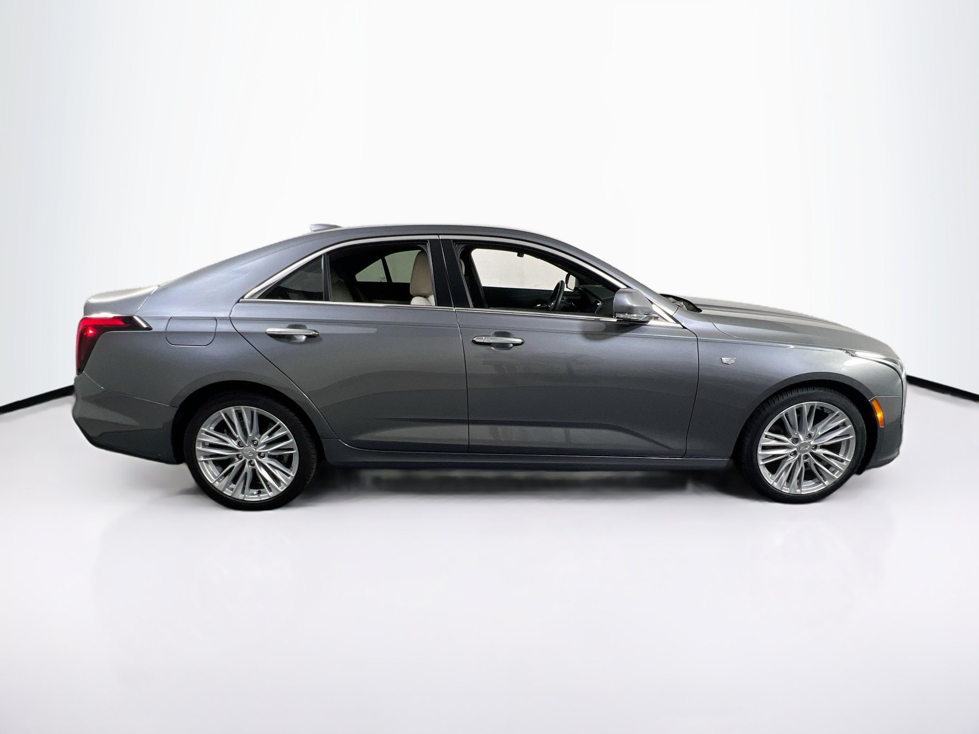 Used 2020 Cadillac CT4 Premium Luxury RWD image 4