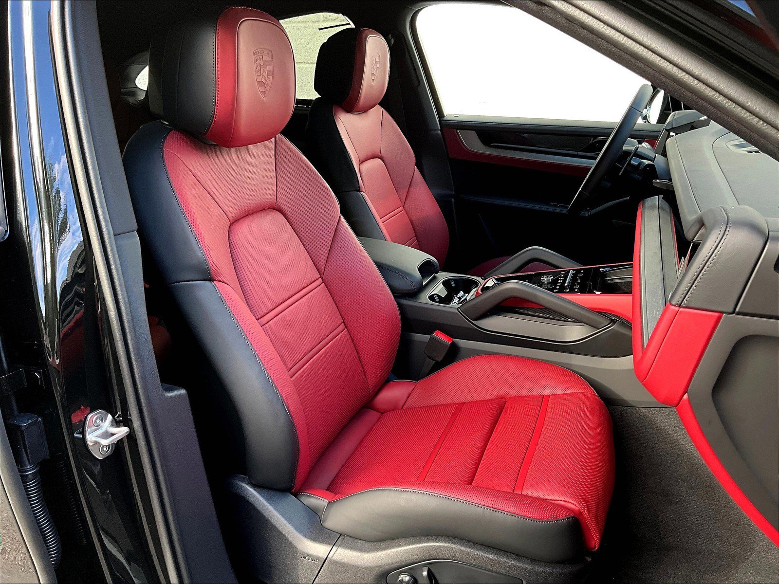 New 2026 Porsche Cayenne Coupe image 10