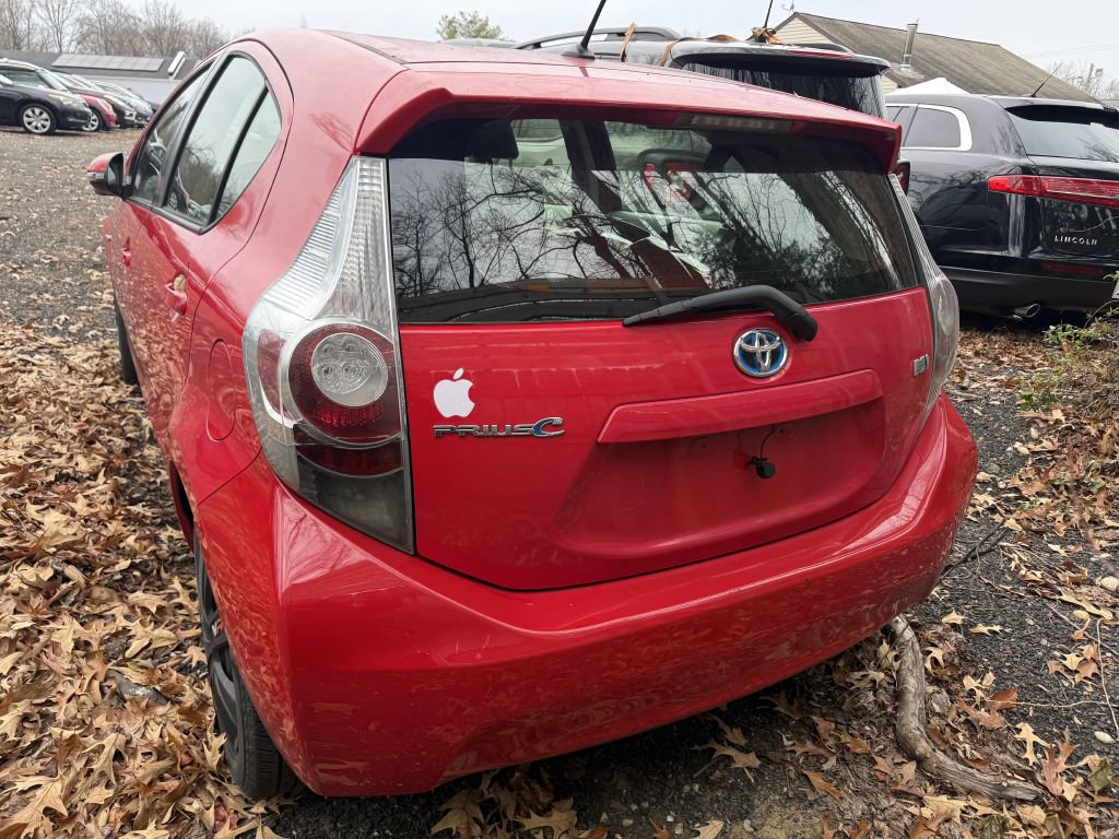 Used 2013 Toyota Prius C Two image 2