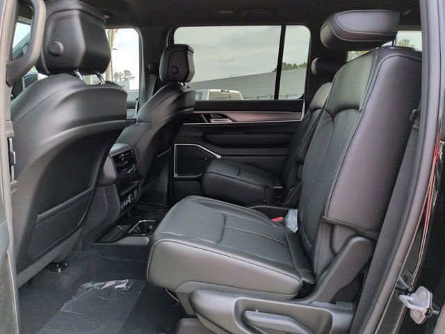 New 2026 Jeep Grand Wagoneer 2WD image 13