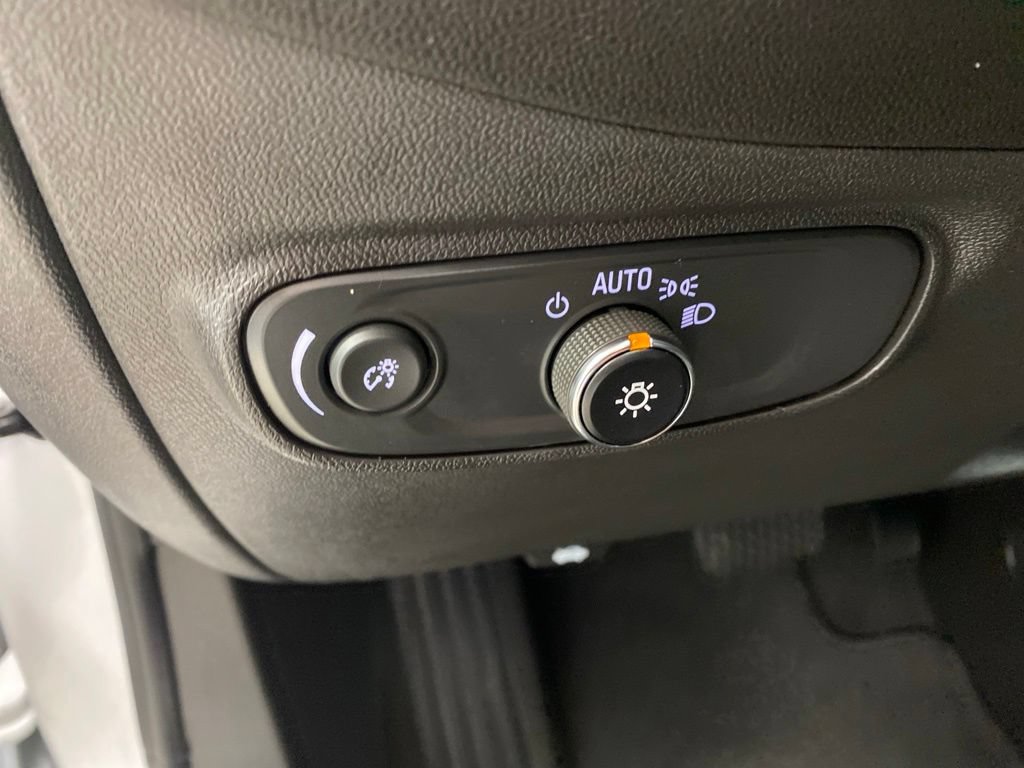 Used 2024 Chevrolet Equinox LT AWD/4WD image 39