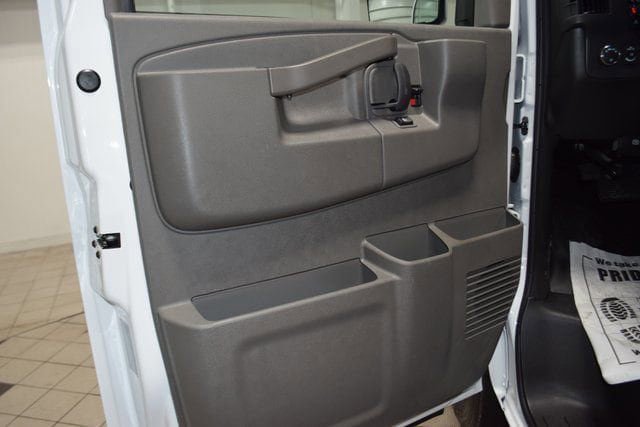 New 2025 Chevrolet Express 3500 w/ Power Convenience Package RWD image 27
