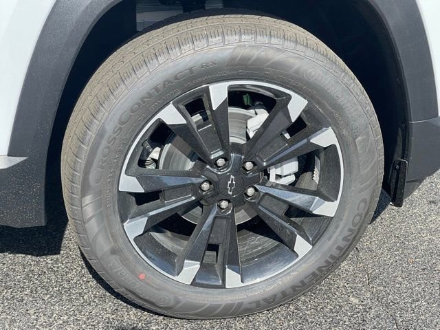 New 2026 Chevrolet Equinox RS w/ Convenience Package III FWD image 26