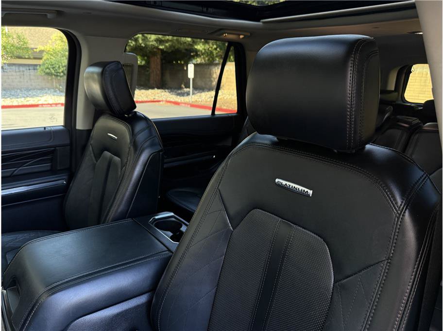 Used 2019 Ford Expedition Max Platinum AWD/4WD image 29