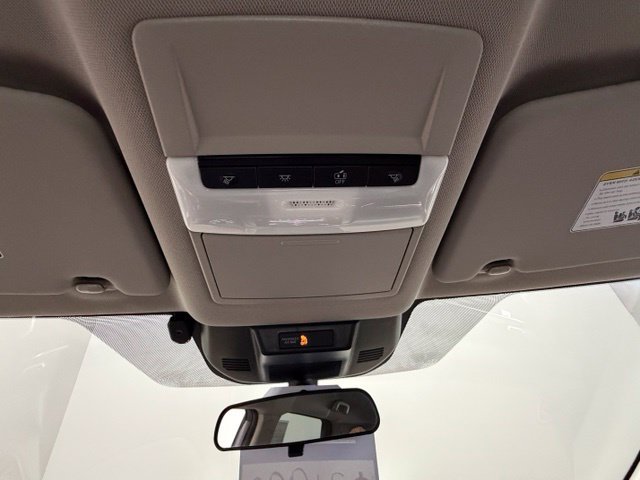 Used 2023 Nissan Rogue S AWD/4WD image 35