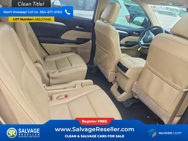 Used 2019 Toyota Highlander XLE FWD image 15