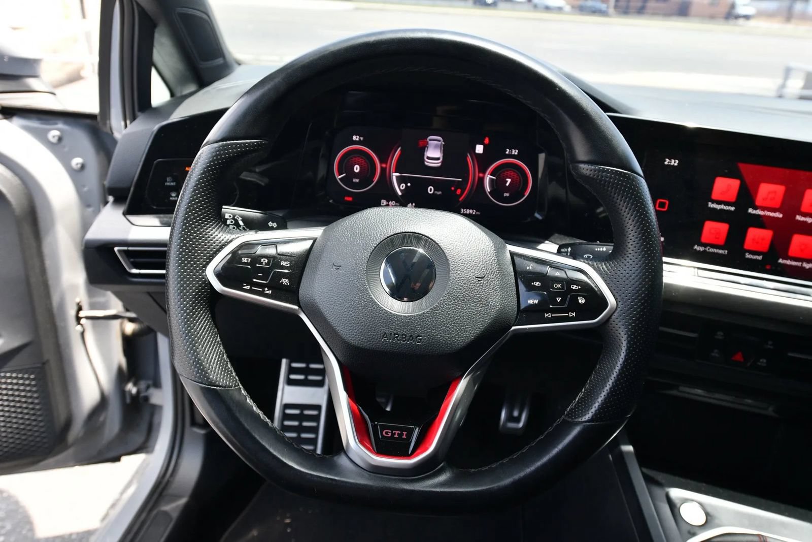Used 2022 Volkswagen GTI SE FWD image 23