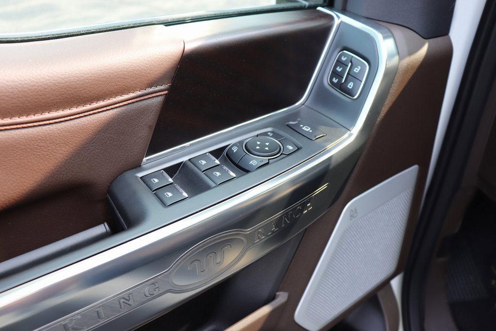 New 2025 Ford F250 King Ranch w/ Chrome Package image 31