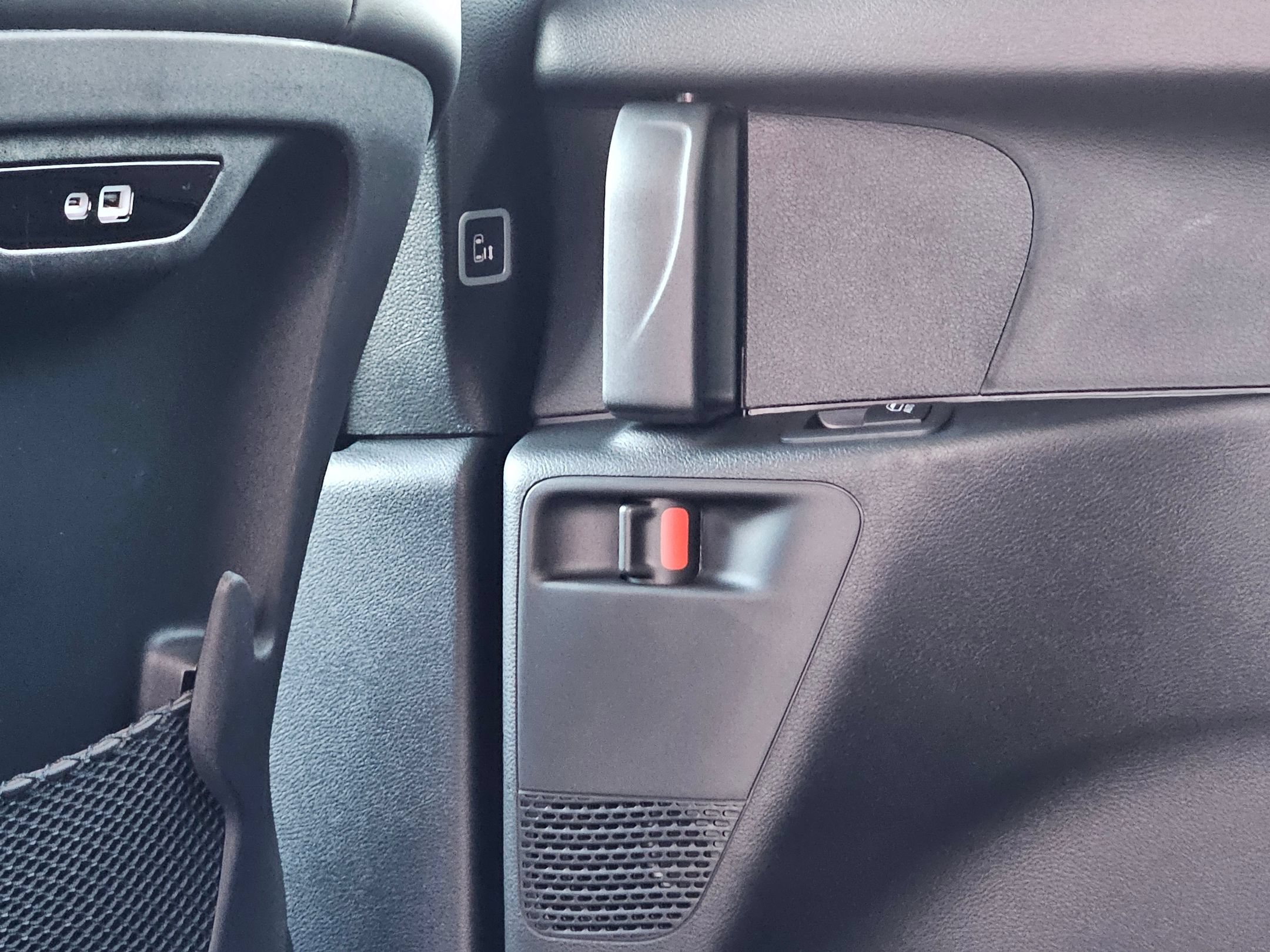New 2027 Chrysler Pacifica Select FWD image 21