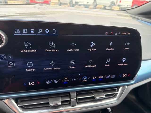 Certified 2024 Chevrolet Equinox EV LT FWD image 18