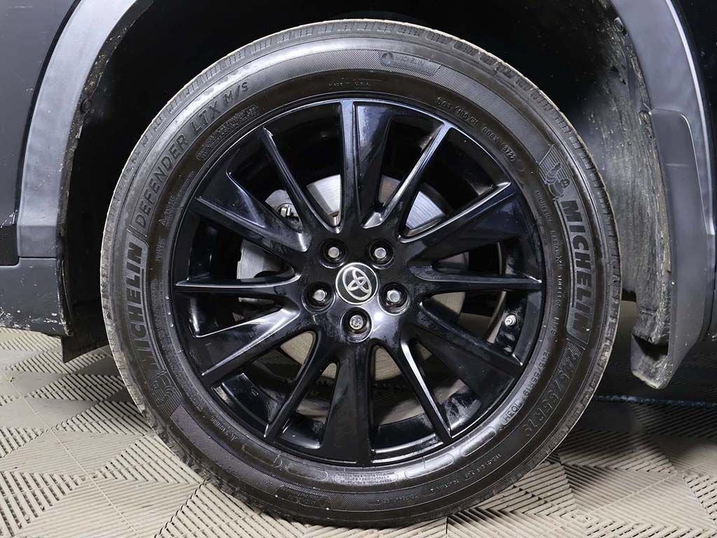 Used 2019 Toyota Highlander SE AWD/4WD image 20
