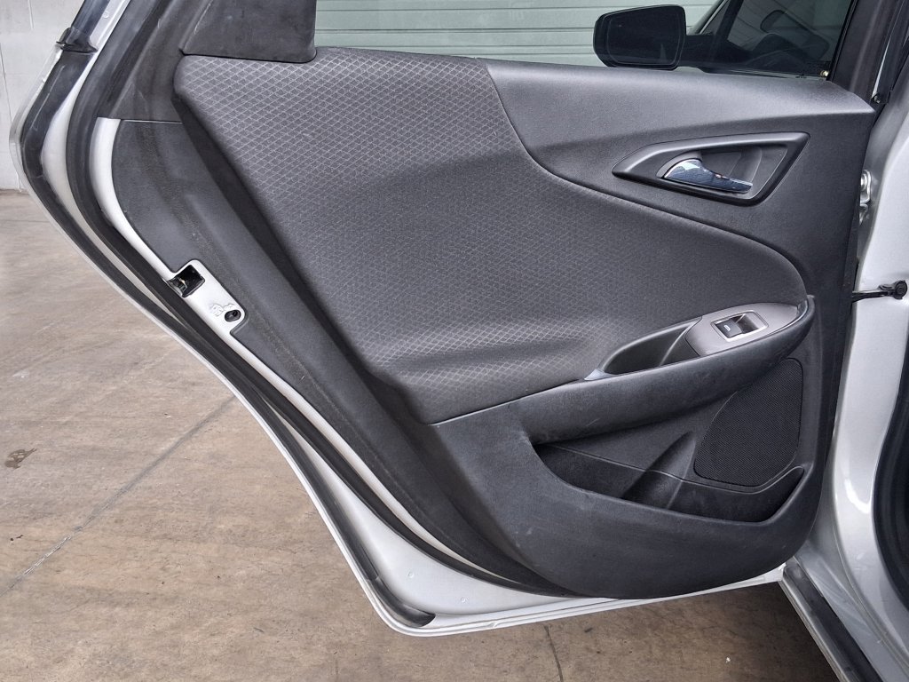Used 2022 Chevrolet Malibu LT FWD image 19