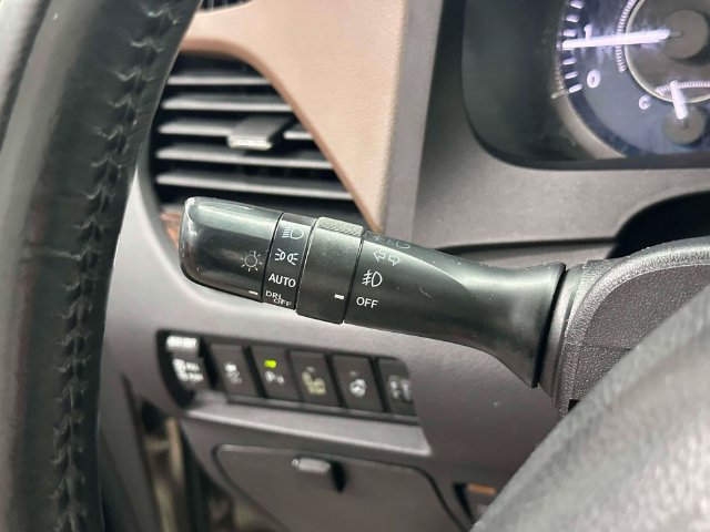 Used 2017 Toyota Sienna Limited Premium w/ Protection Package AWD/4WD image 35