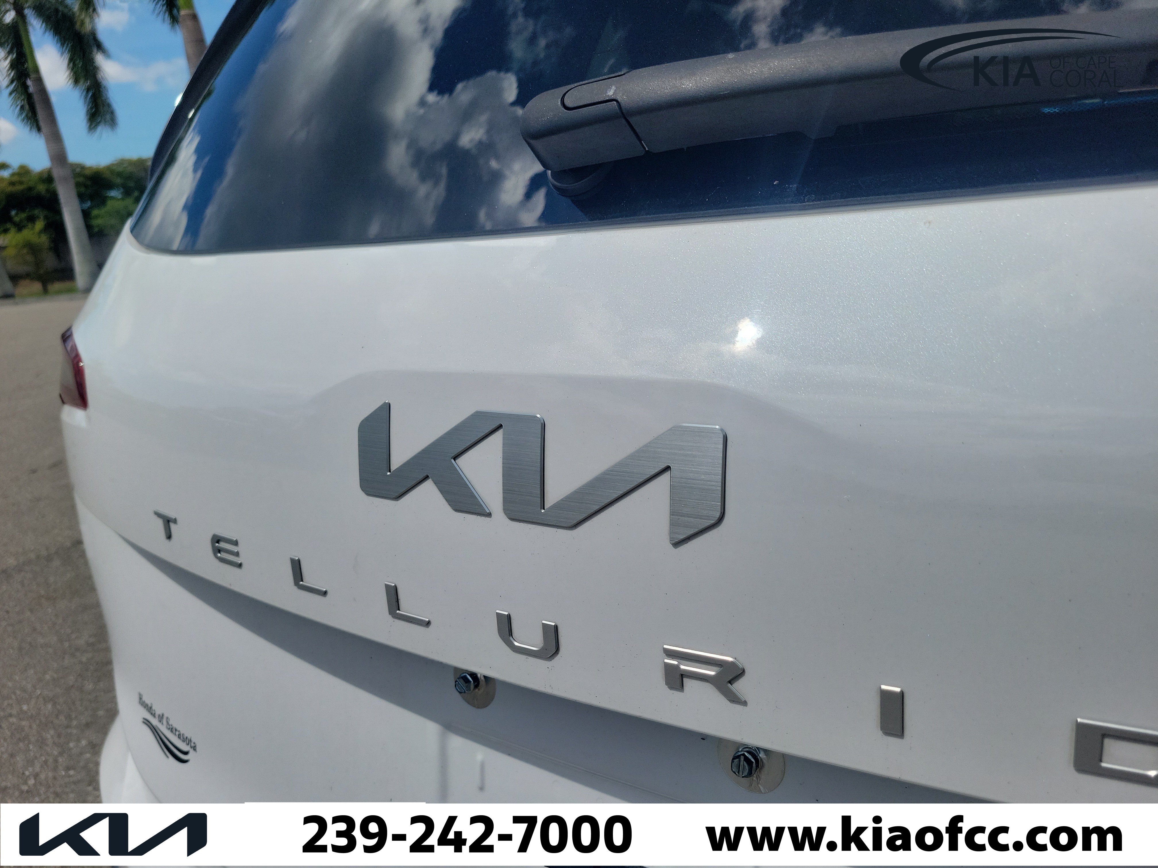Certified 2025 Kia Telluride S AWD/4WD image 11