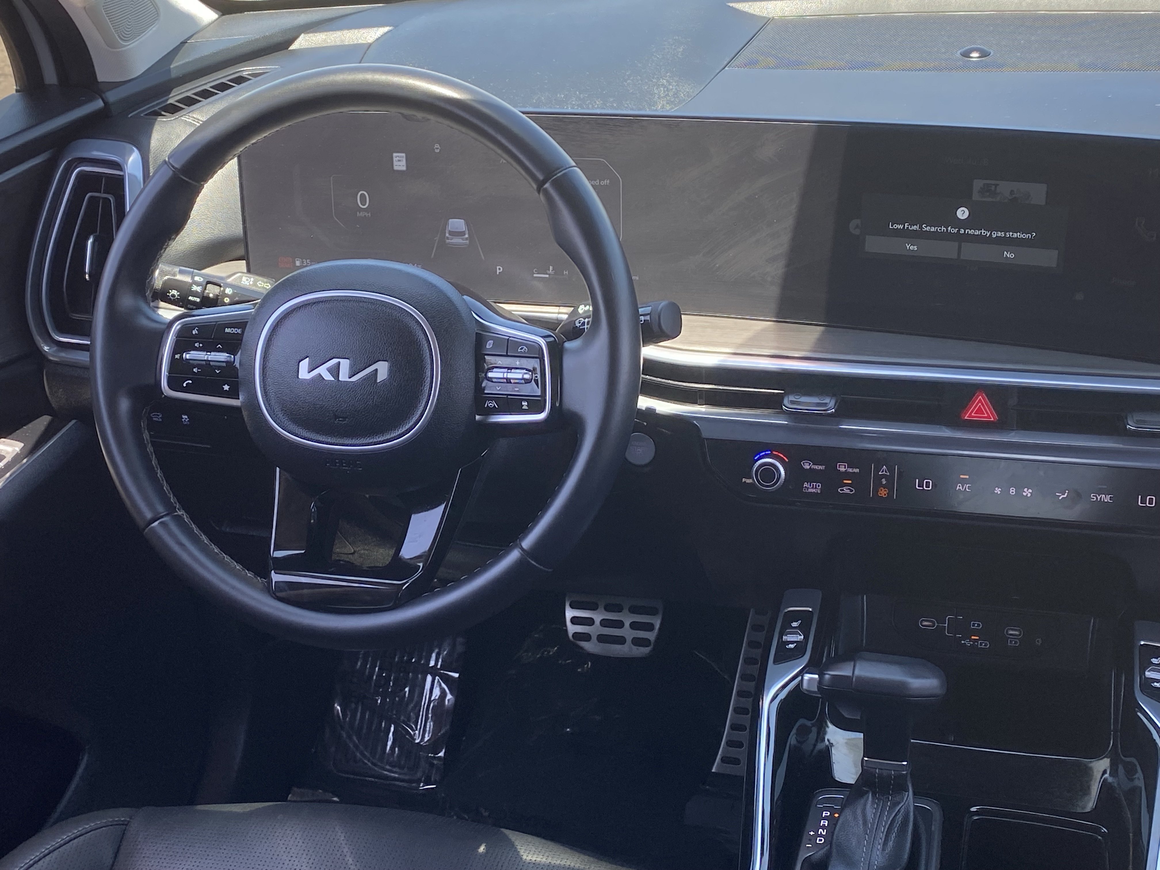 Certified 2025 Kia Sorento SX AWD/4WD image 13