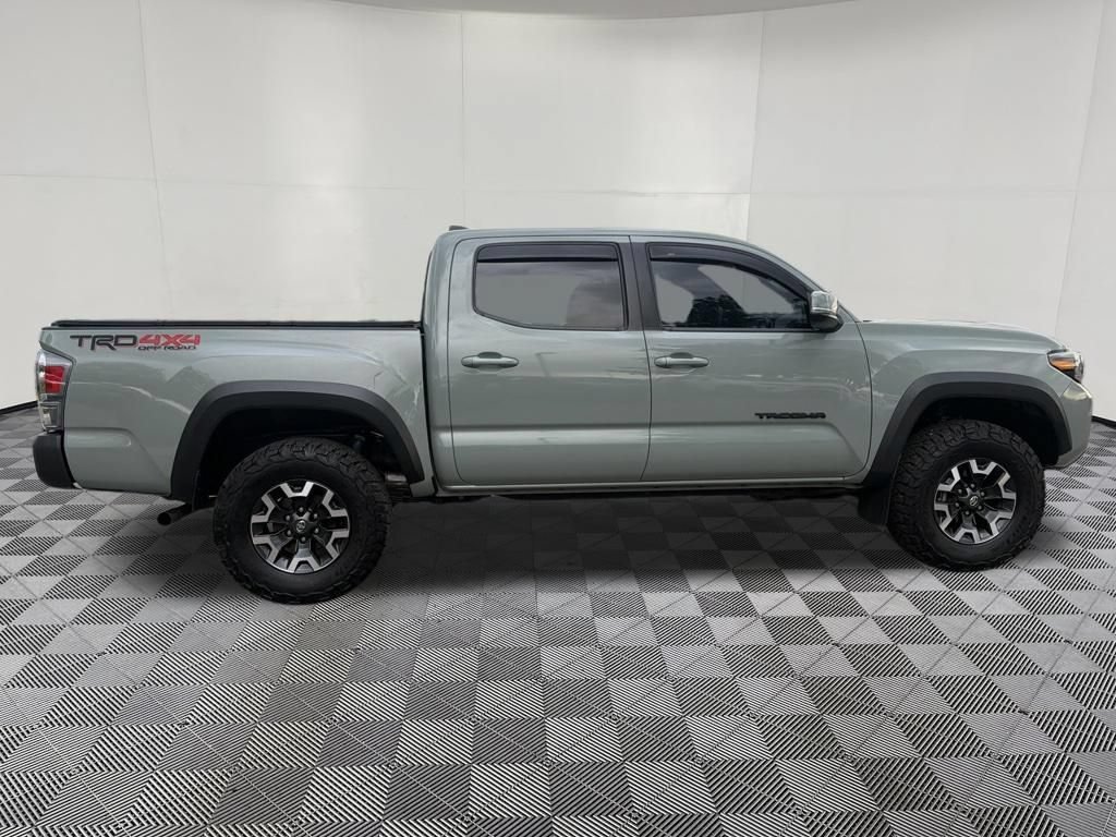 Used 2023 Toyota Tacoma TRD Off-Road AWD/4WD image 10