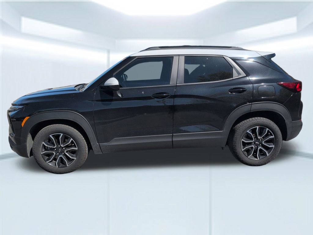 Used 2025 Chevrolet TrailBlazer ACTIV w/ Convenience Package image 4