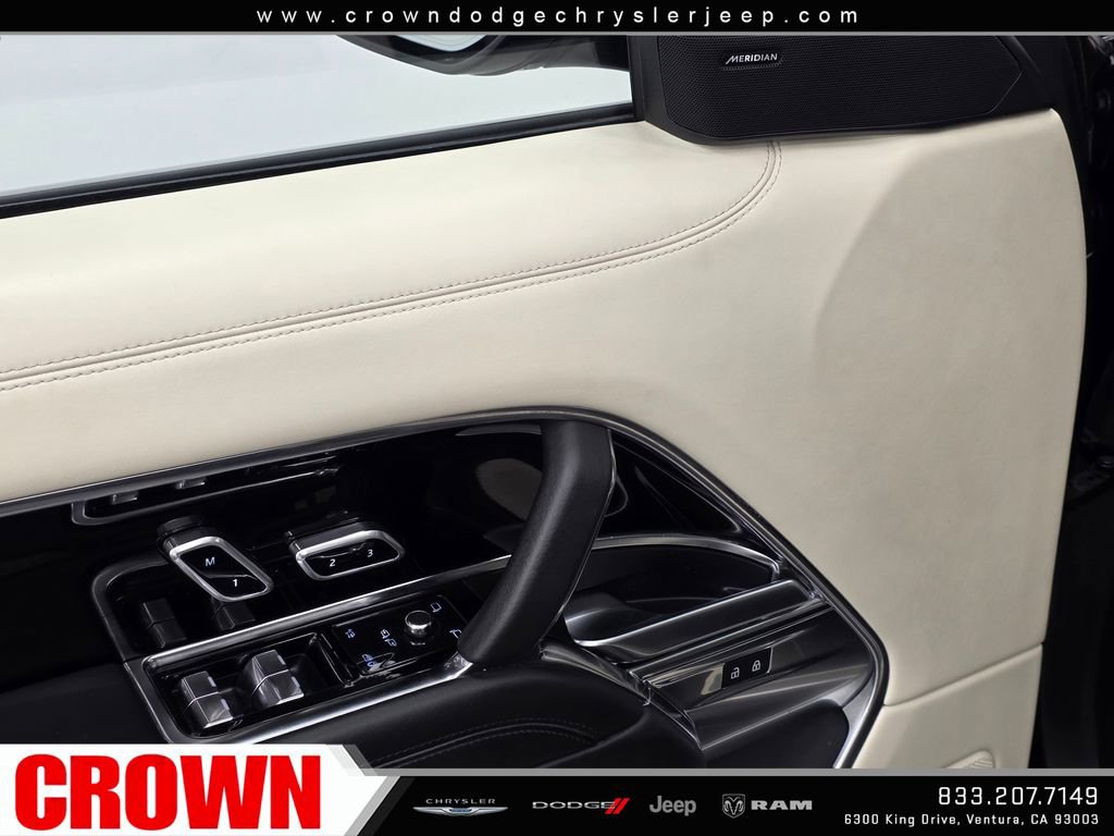 Used 2023 Land Rover Range Rover Long Wheelbase SE AWD/4WD image 33