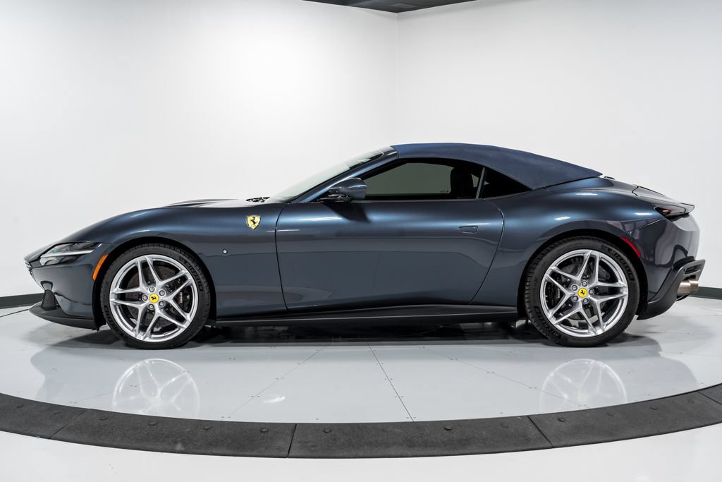 Used 2024 Ferrari Roma Spider RWD image 40