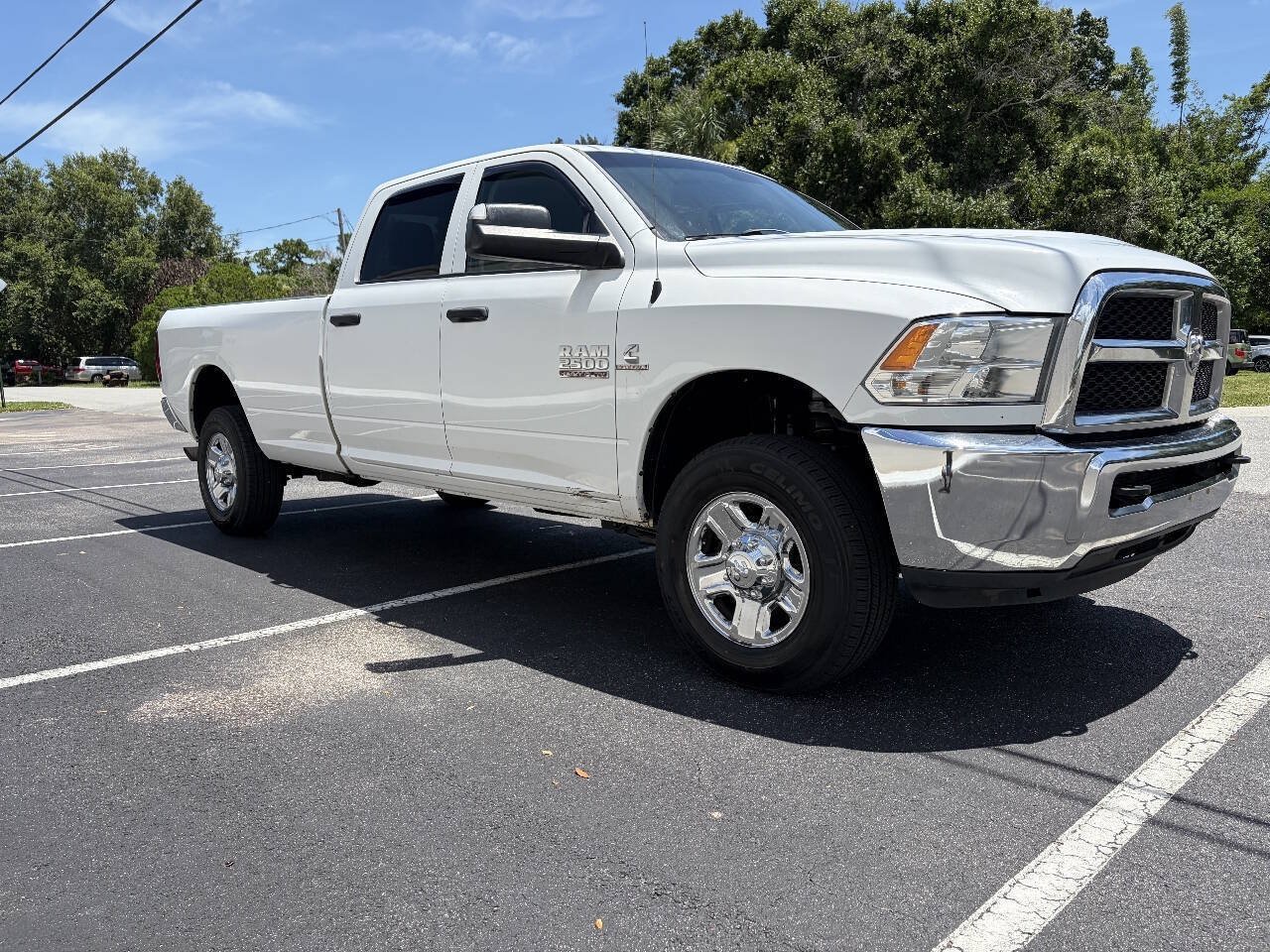 Used 2017 RAM 2500 Tradesman w/ Chrome Appearance Group AWD/4WD image 3