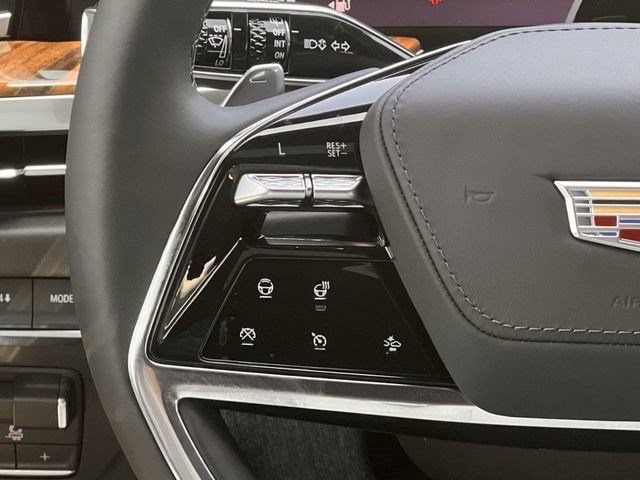 New 2026 Cadillac Escalade ESV Platinum Luxury AWD/4WD image 12