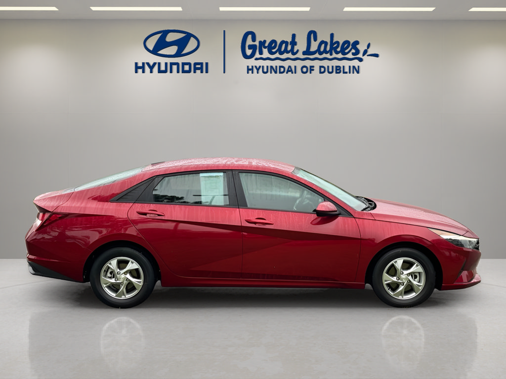 Used 2023 Hyundai Elantra SE FWD image 6