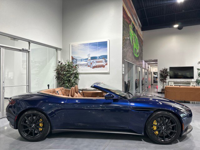 Used 2019 Aston Martin DB11 Volante RWD image 30