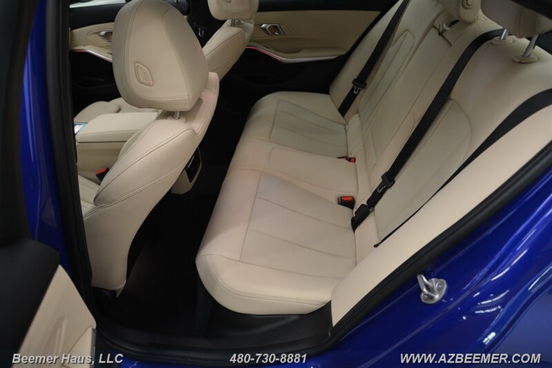 Used 2024 BMW 330i Sedan w/ M Sport Package RWD image 25