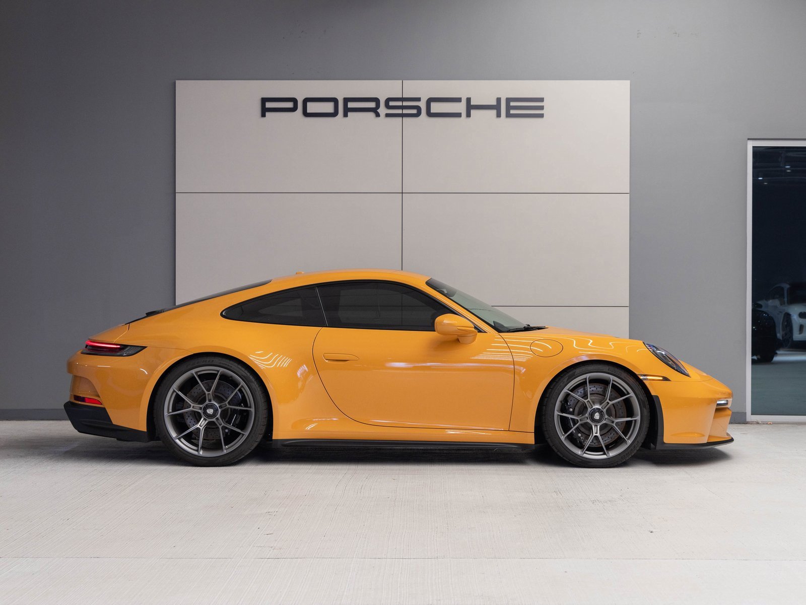 Used 2022 Porsche 911 GT3 image 8
