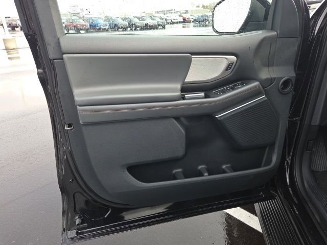 Used 2025 Ford Expedition Max Active image 28