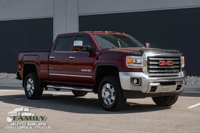 Used 2015 GMC Sierra 2500 SLE w/ All-Terrain HD Package AWD/4WD image 12