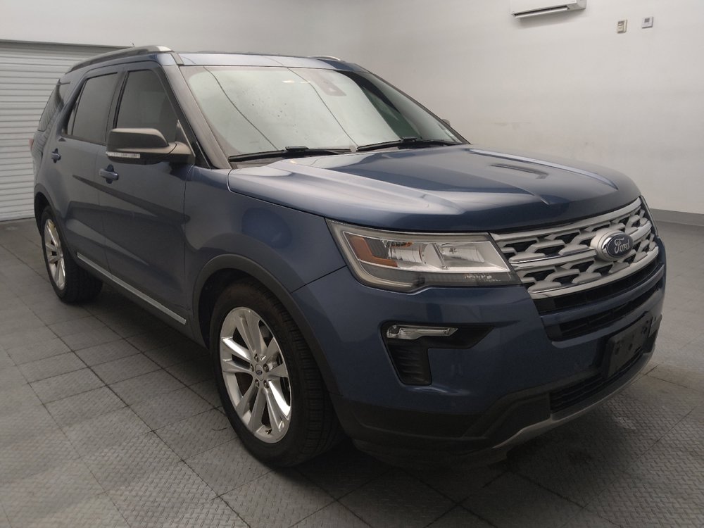 Used 2019 Ford Explorer XLT w/ Equipment Group 202A FWD image 13
