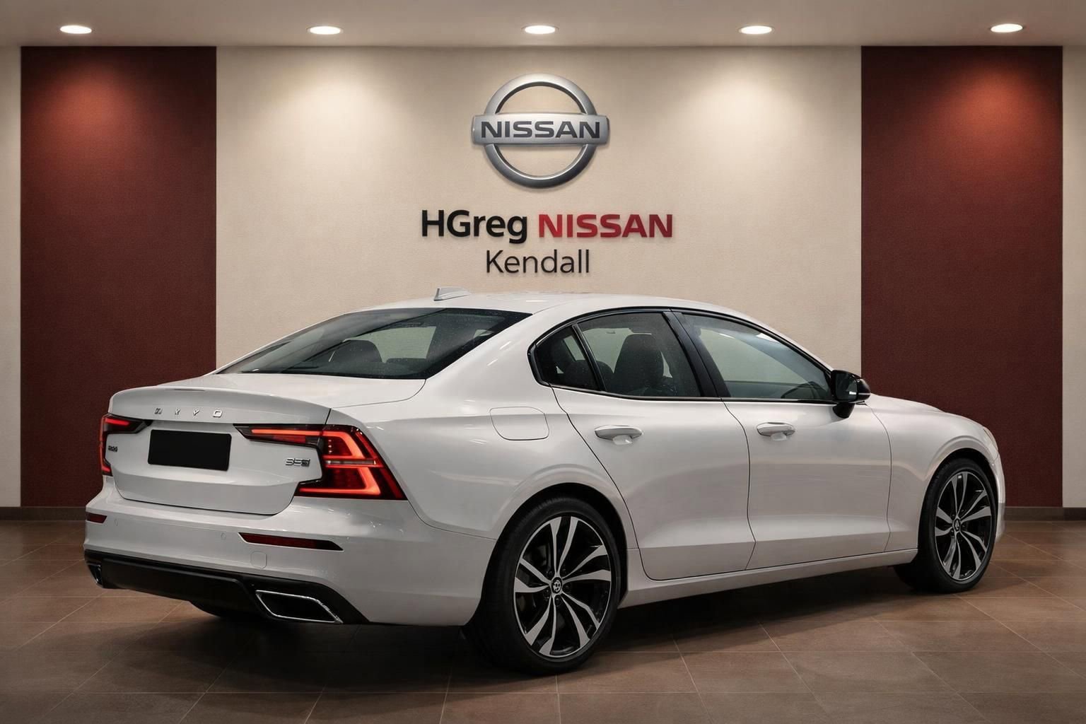 Used 2023 Volvo S60 B5 Core AWD/4WD image 4