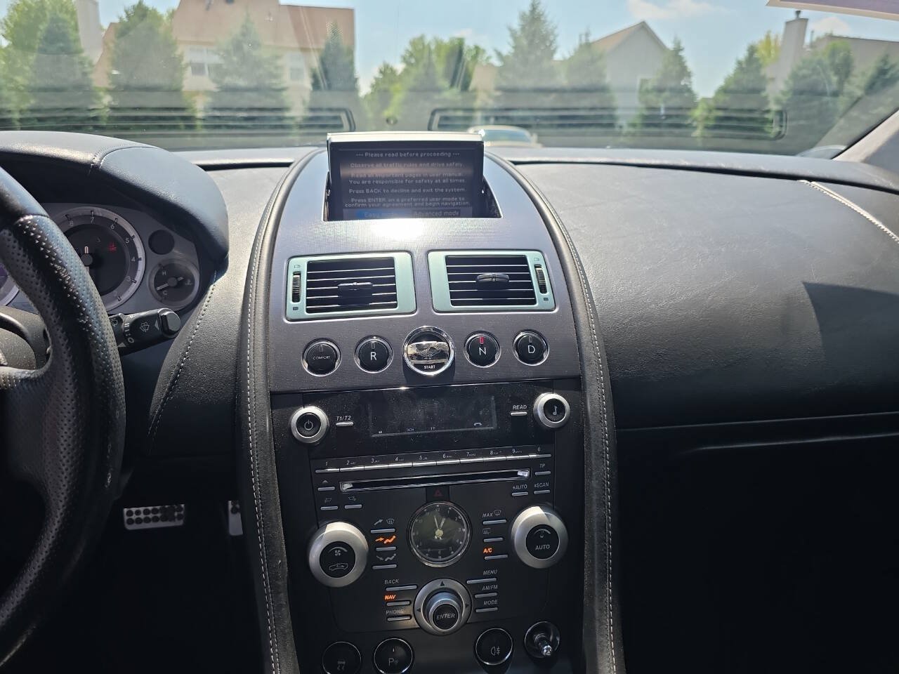 Used 2009 Aston Martin V8 Vantage Roadster RWD image 11