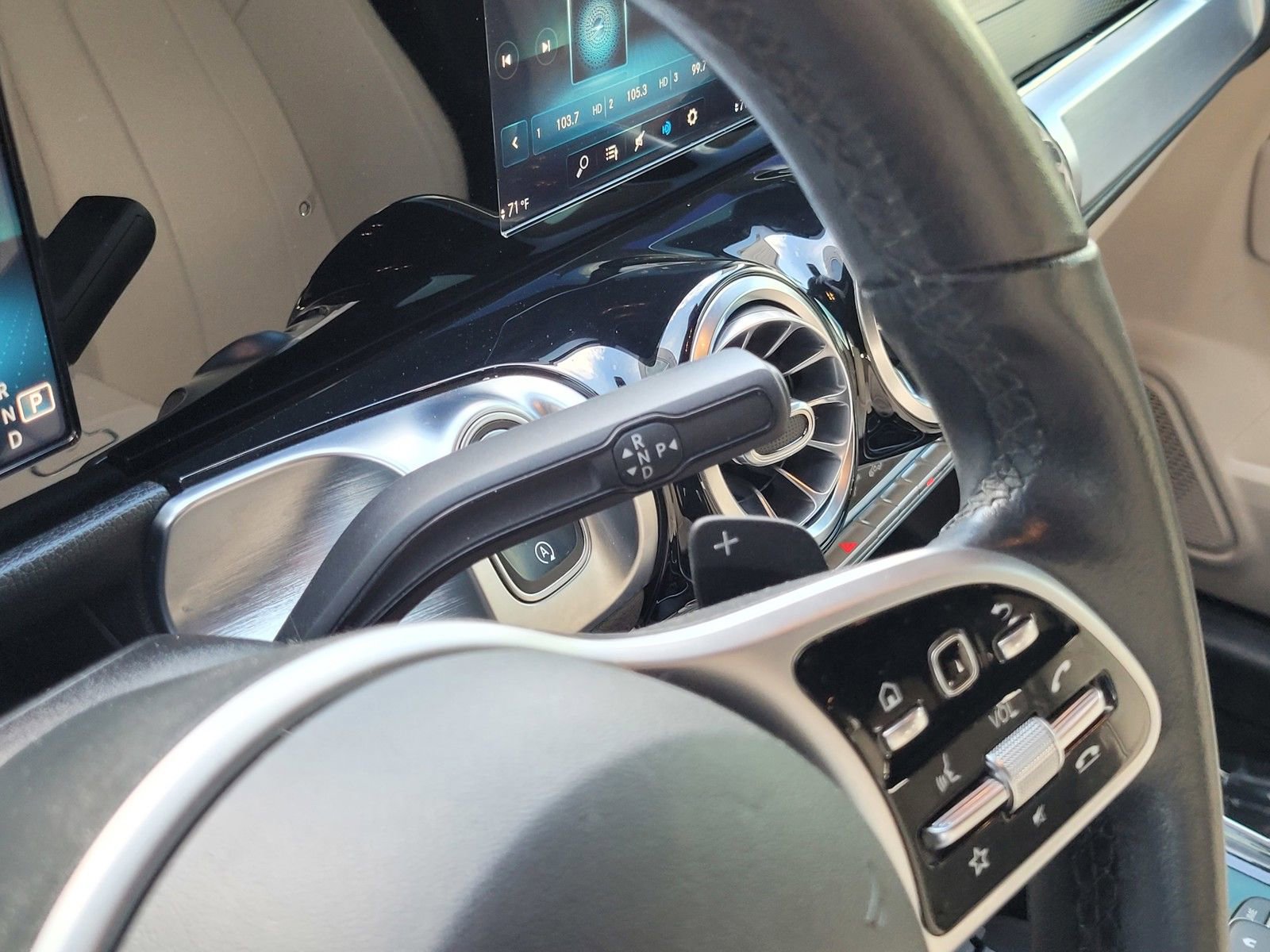 Used 2021 Mercedes-Benz GLB 250 4MATIC image 20