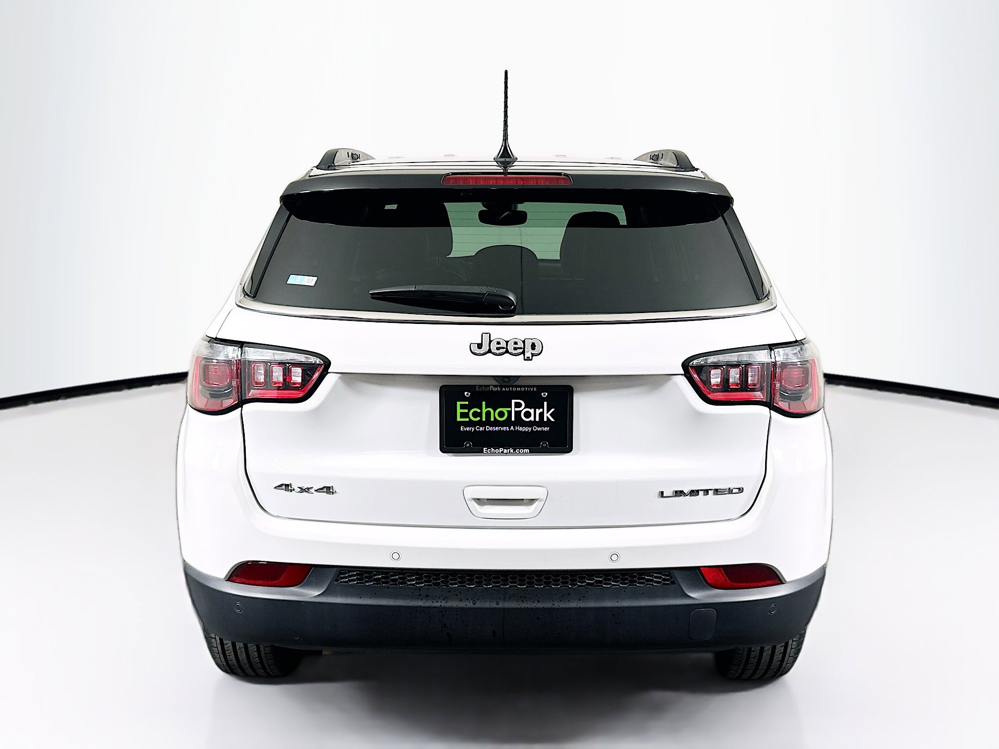 Used 2025 Jeep Compass Limited image 7