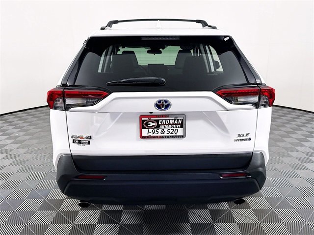 Used 2020 Toyota RAV4 XLE w/ Carpet Mat Package image 22