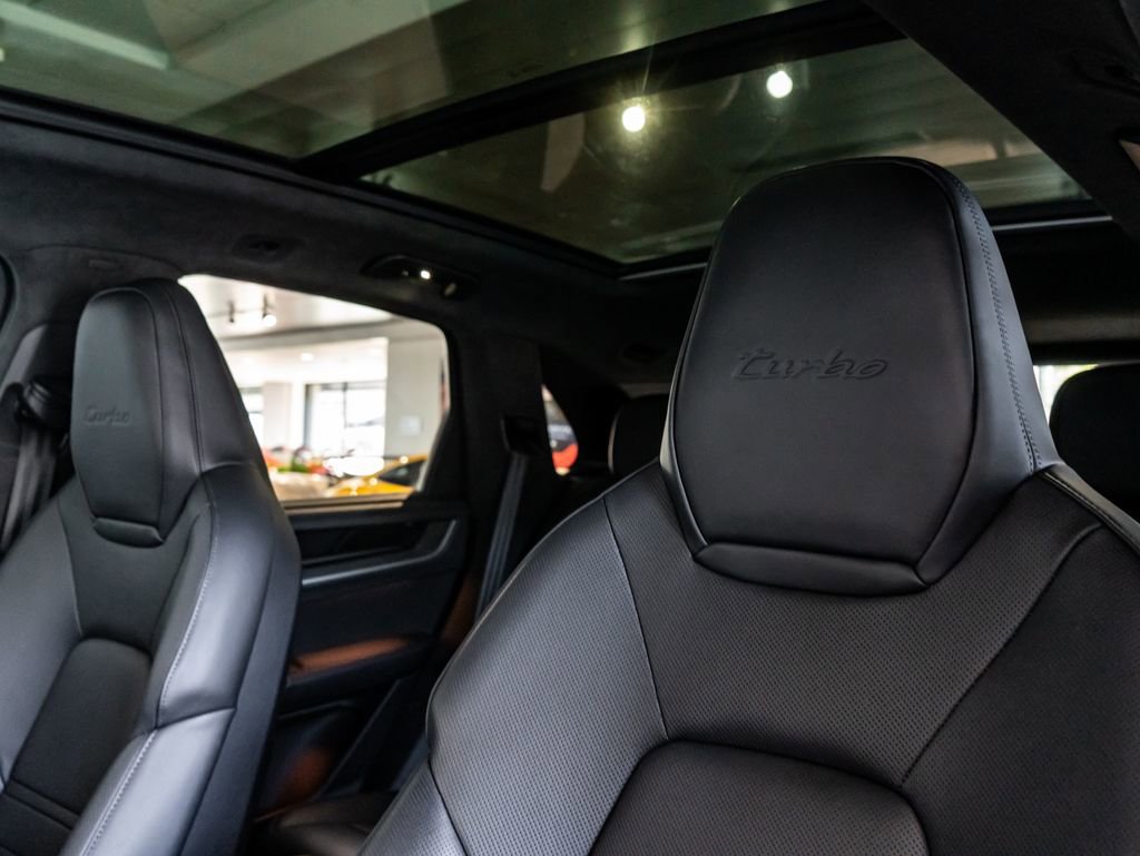 Certified 2025 Porsche Cayenne Turbo image 16
