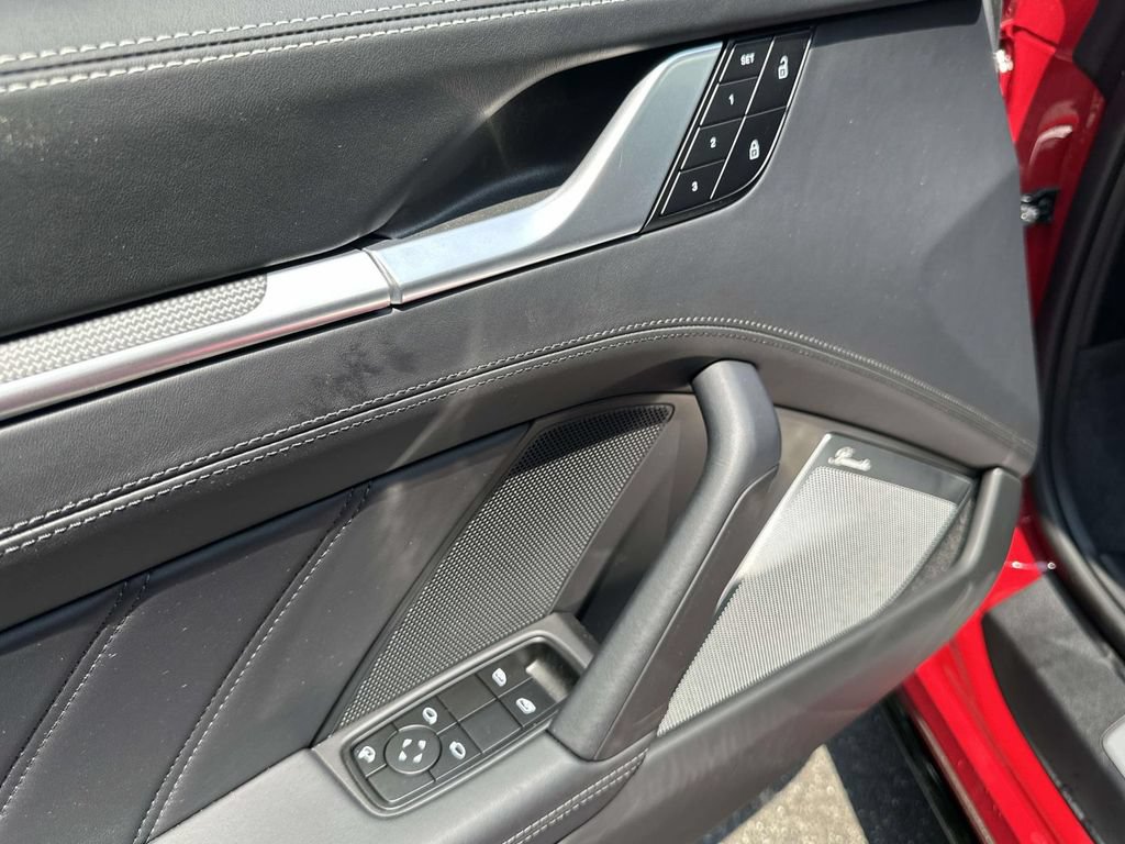 Certified 2025 Porsche 911 Turbo AWD/4WD image 15