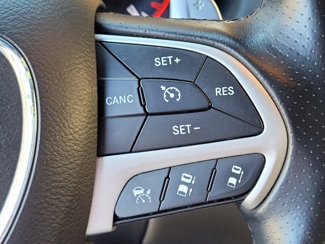 Used 2016 Dodge Durango R/T w/ Technology Group RWD image 29