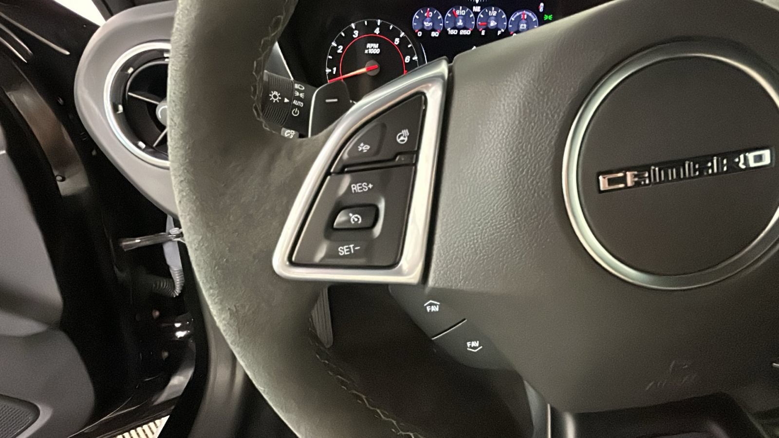 Used 2022 Chevrolet Camaro SS RWD image 17