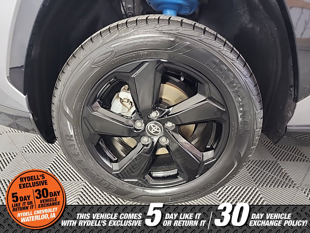 Used 2021 Toyota RAV4 XSE image 16