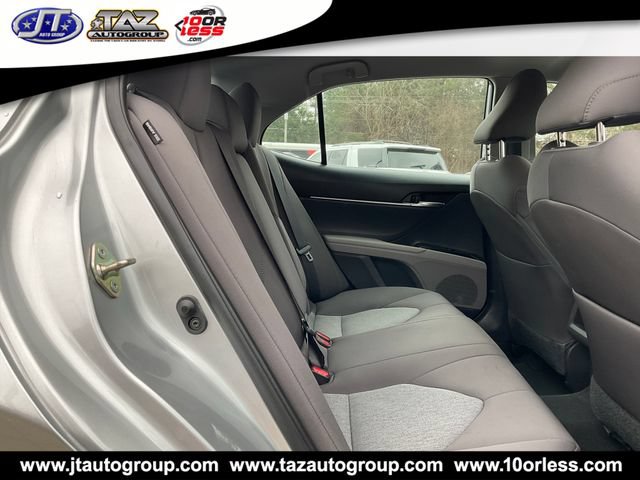 Used 2019 Toyota Camry LE FWD image 12